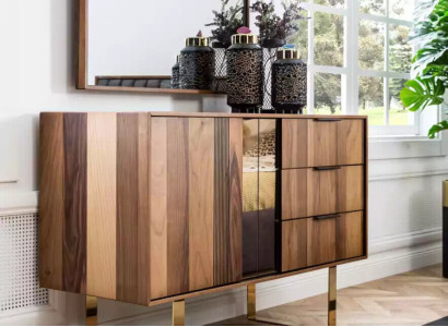 Luxurious Chest of drawers with Mirror for Bedroom in a modern style